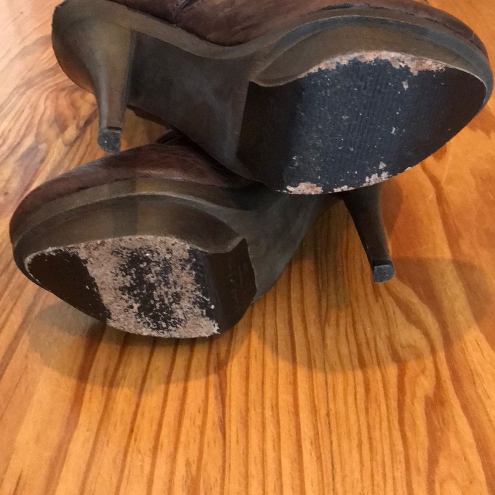Elizabeth and James Boots - Picture 6 of 7